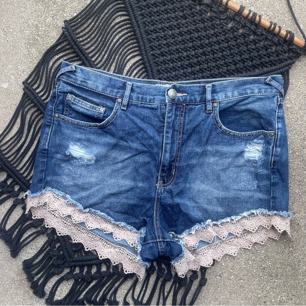 Free People Distressed Lace Trim Jean Shorts Size 31